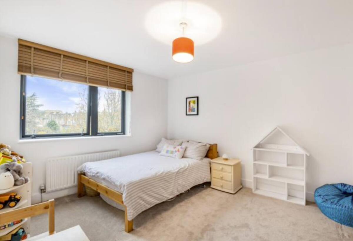 لندن Spacious, Bright And Modern Flat In Holloway المظهر الخارجي الصورة