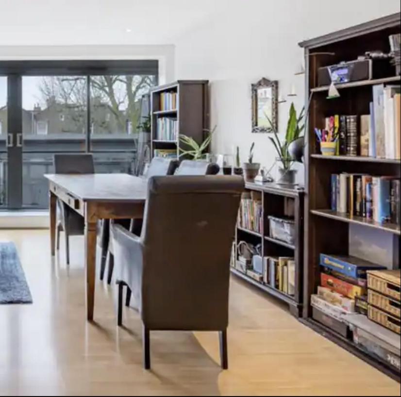 لندن Spacious, Bright And Modern Flat In Holloway المظهر الخارجي الصورة