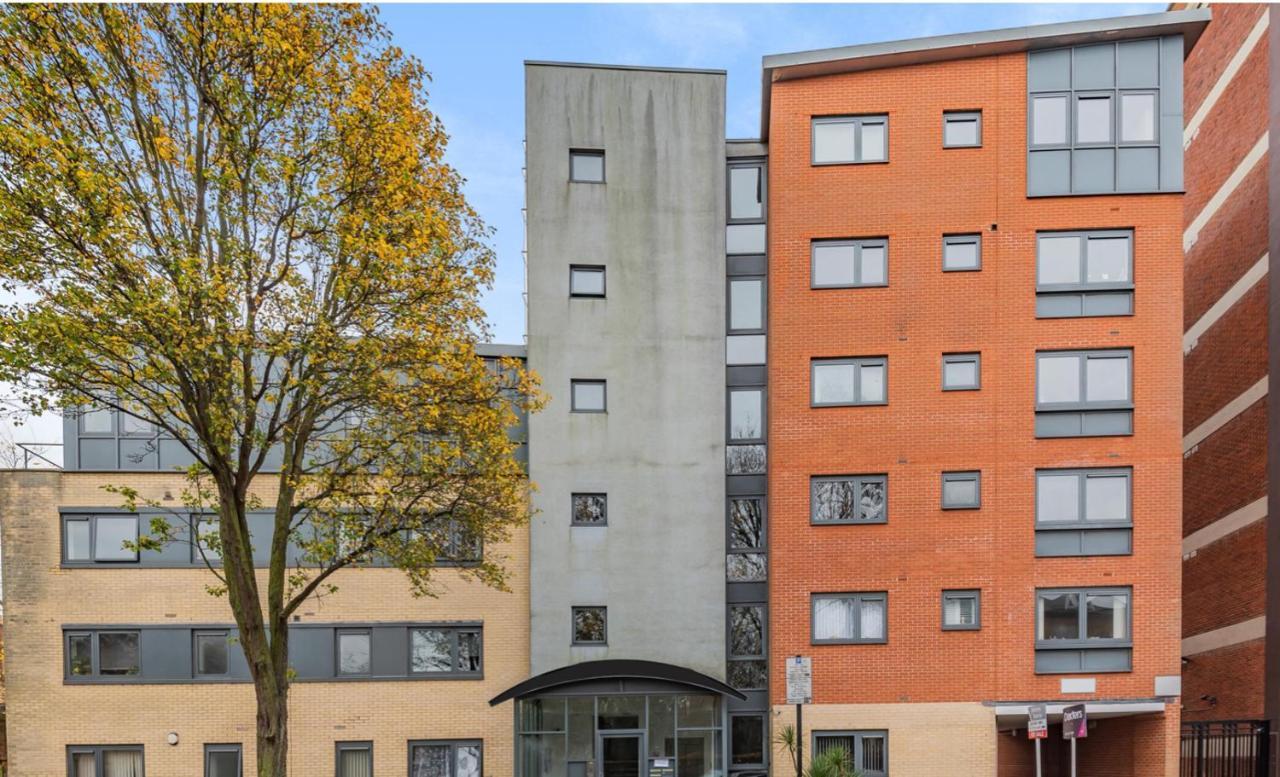 لندن Spacious, Bright And Modern Flat In Holloway المظهر الخارجي الصورة